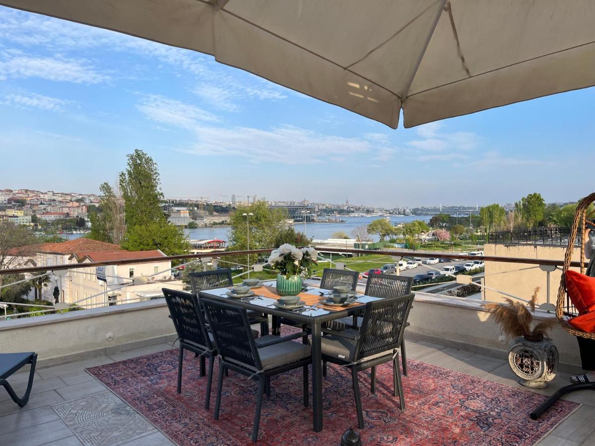 Waterfront Apartment By The Tram - Terrace With Dome & Golden Horn View In Fatih Istanbul Bagian luar foto