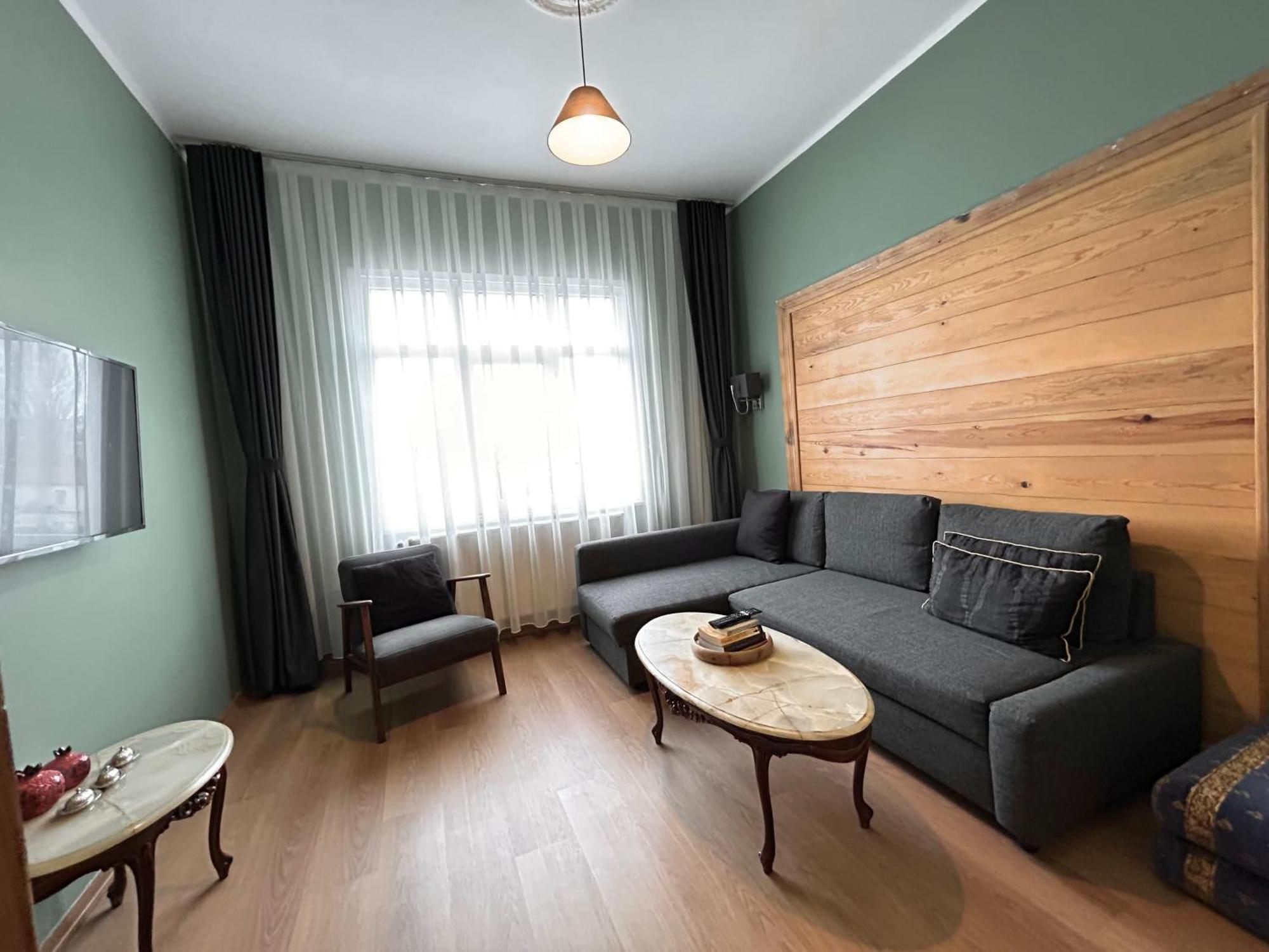 Waterfront Apartment By The Tram - Terrace With Dome & Golden Horn View In Fatih Istanbul Bagian luar foto