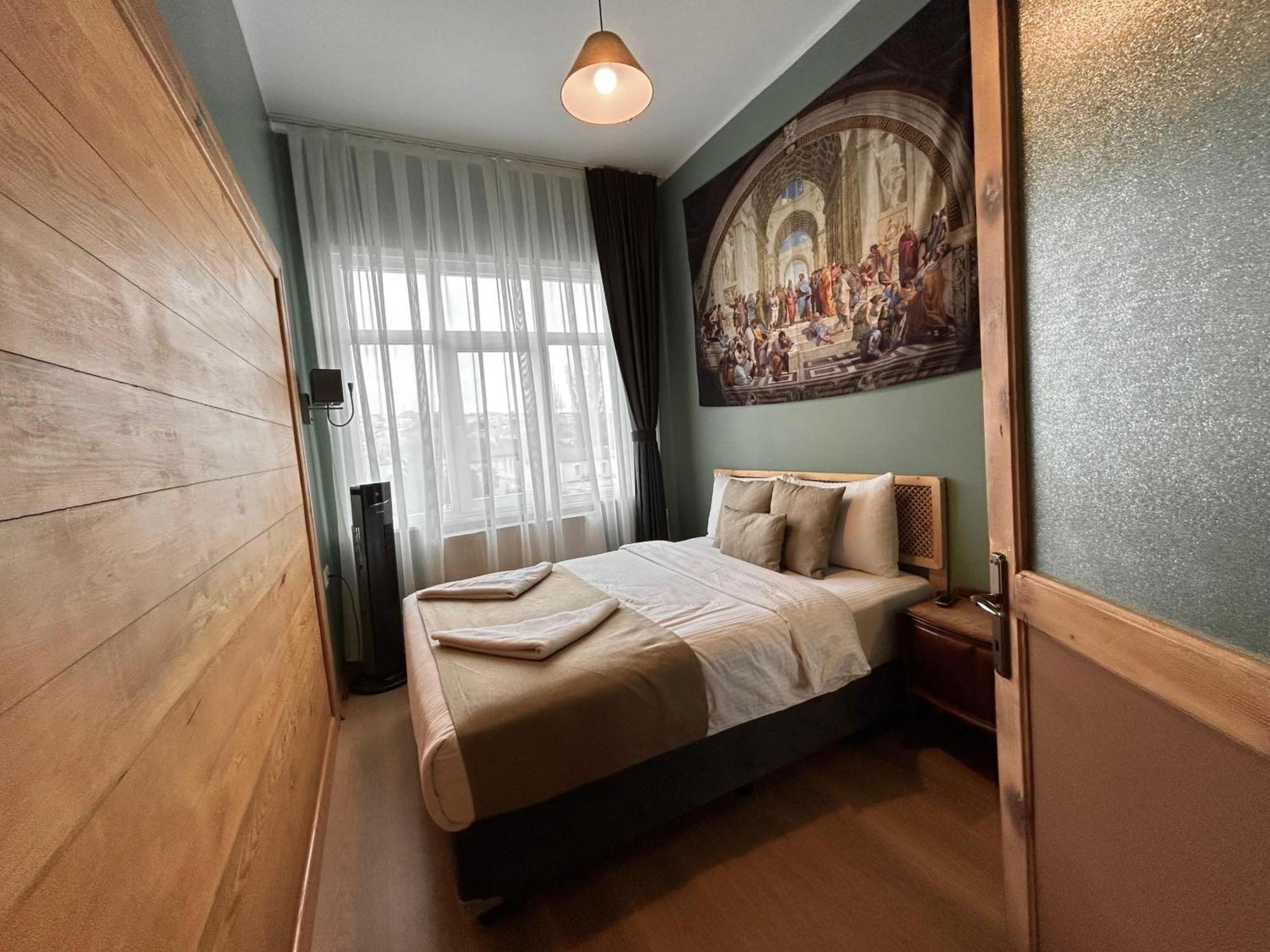 Waterfront Apartment By The Tram - Terrace With Dome & Golden Horn View In Fatih Istanbul Bagian luar foto