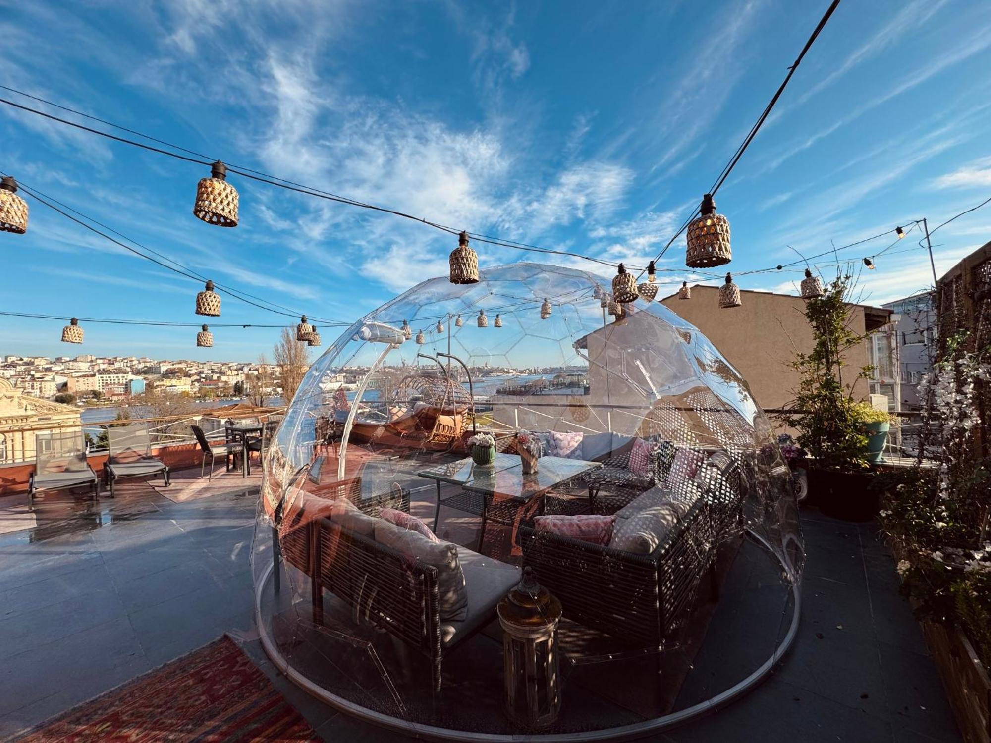 Waterfront Apartment By The Tram - Terrace With Dome & Golden Horn View In Fatih Istanbul Bagian luar foto